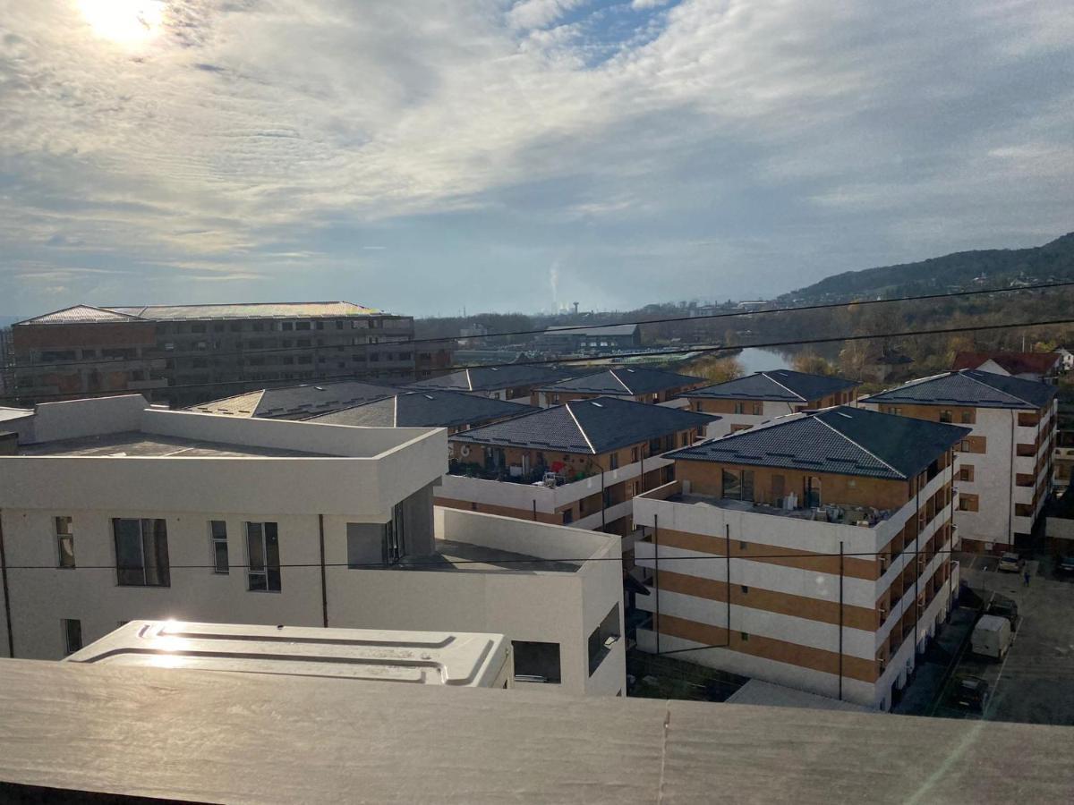 Apartamento Apartament Lucian Râmnicu Vâlcea Exterior foto