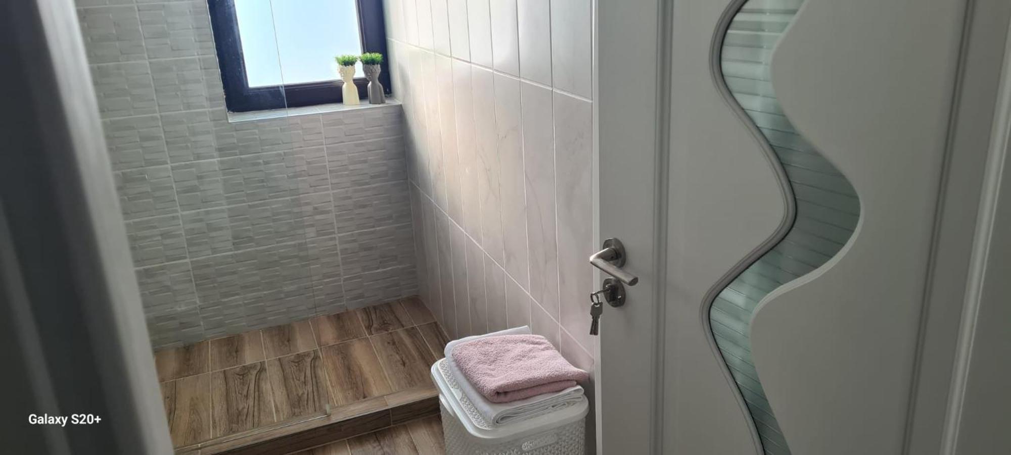 Apartamento Apartament Lucian Râmnicu Vâlcea Exterior foto